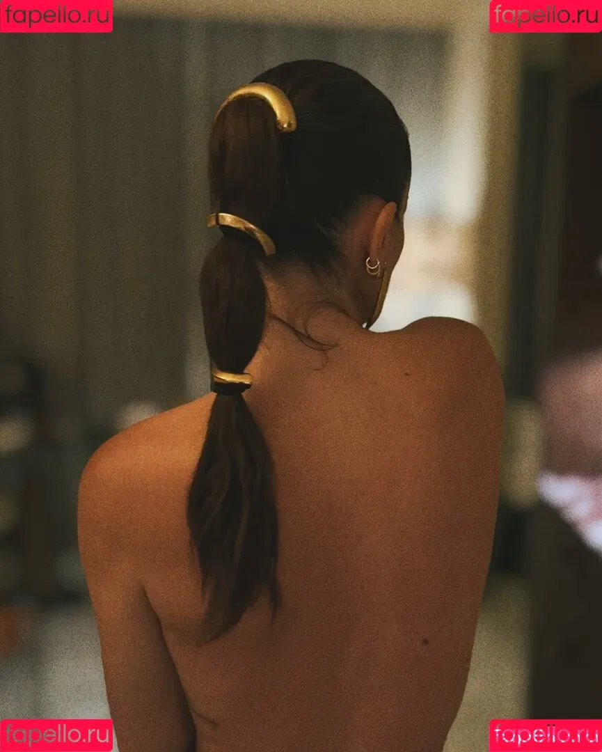 Serinda Swan / serindaswan Onlyfans Photo Gallery 