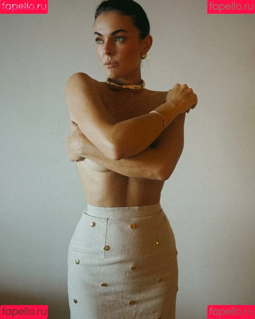 Serinda Swan / serindaswan Onlyfans Photo Gallery 