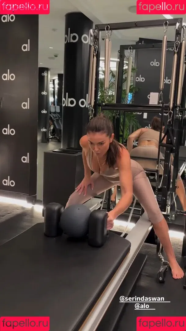 Serinda Swan / serindaswan Onlyfans Photo Gallery 