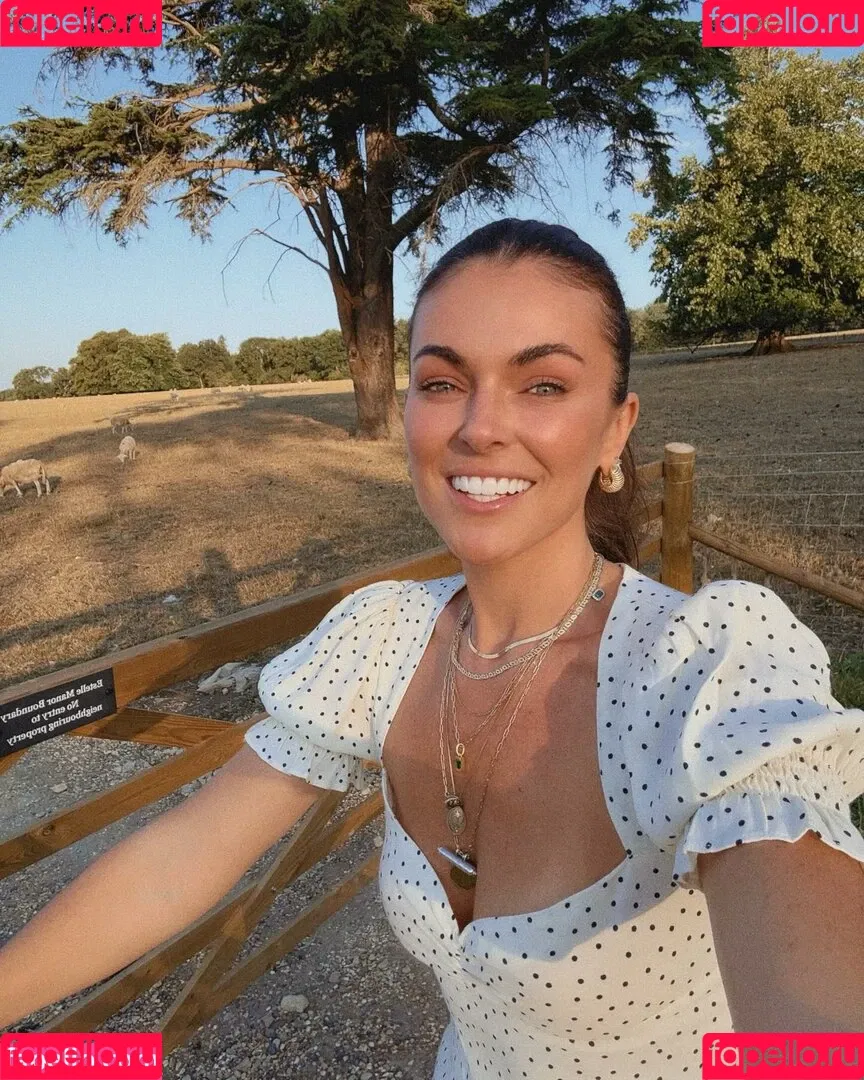 Serinda Swan / serindaswan Onlyfans Photo Gallery 