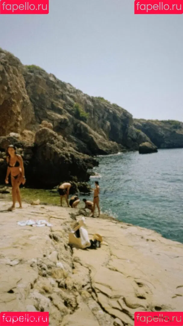 Serinda Swan / serindaswan Onlyfans Photo Gallery 