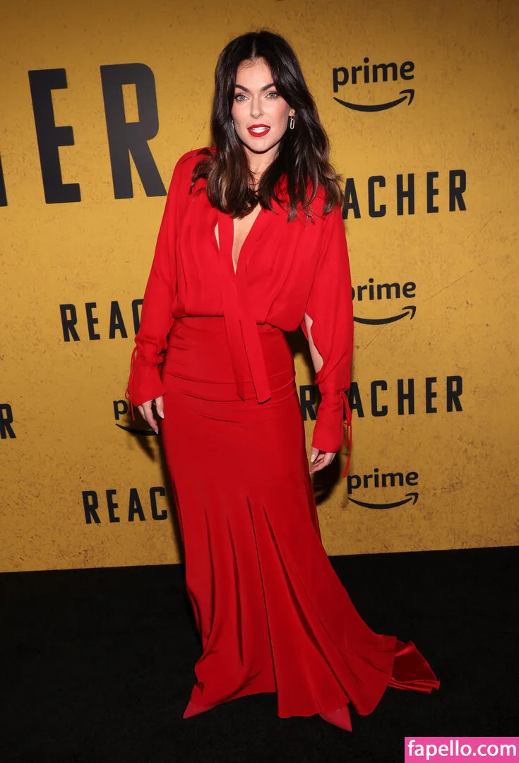 Serinda Swan / serindaswan Onlyfans Photo Gallery 