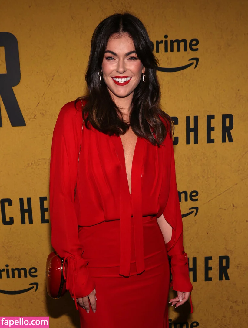Serinda Swan / serindaswan Onlyfans Photo Gallery 