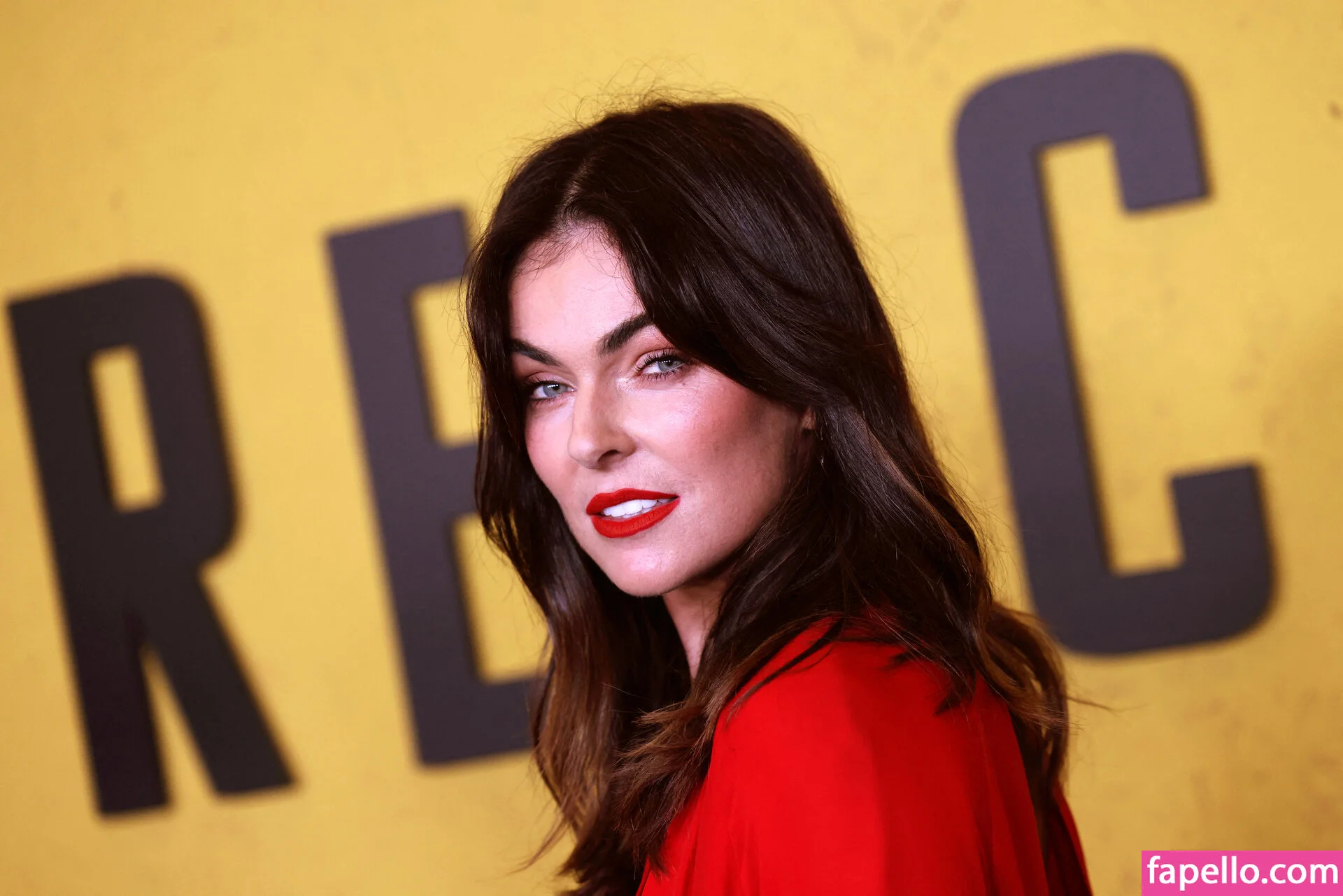 Serinda Swan / serindaswan Onlyfans Photo Gallery 
