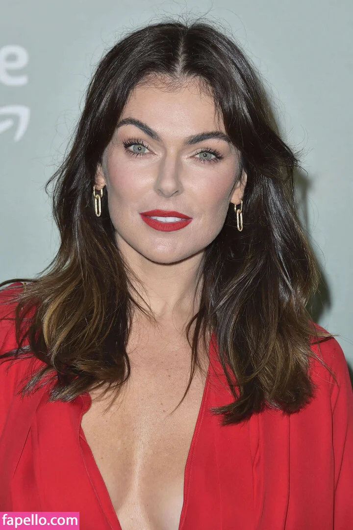 Serinda Swan / serindaswan Onlyfans Photo Gallery 
