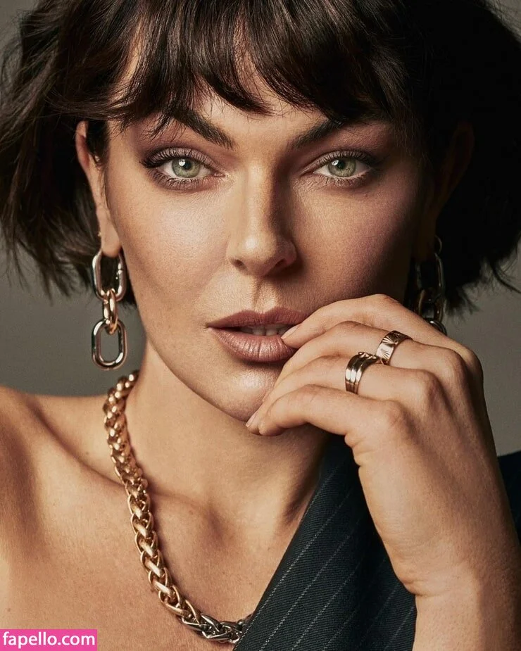 Serinda Swan / serindaswan Onlyfans Photo Gallery 