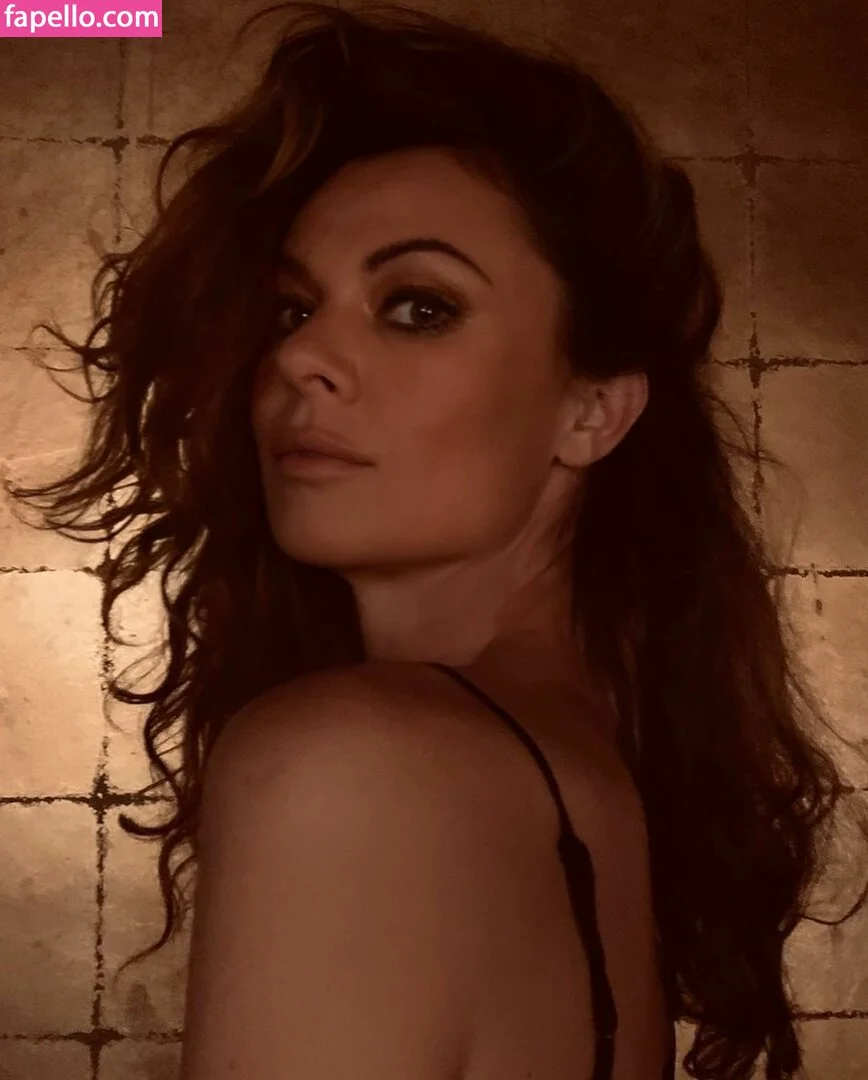Serinda Swan / serindaswan Onlyfans Photo Gallery 