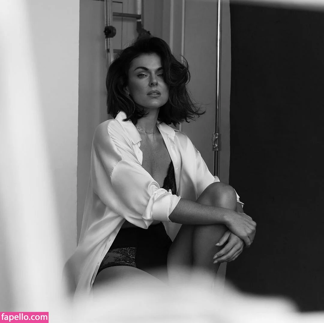 Serinda Swan / serindaswan Onlyfans Photo Gallery 