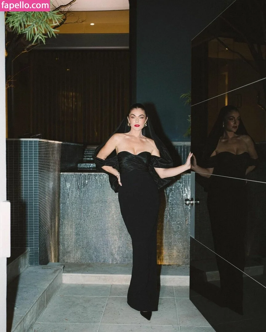 Serinda Swan / serindaswan Onlyfans Photo Gallery 