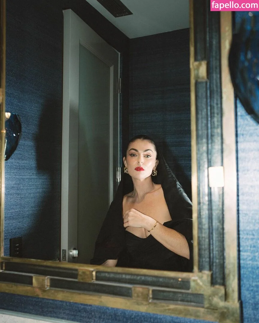 Serinda Swan / serindaswan Onlyfans Photo Gallery 