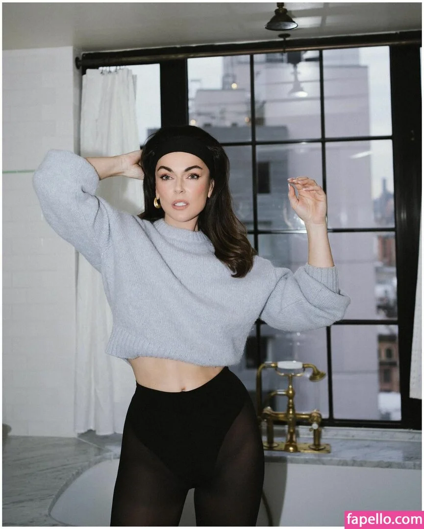 Serinda Swan / serindaswan Onlyfans Photo Gallery 