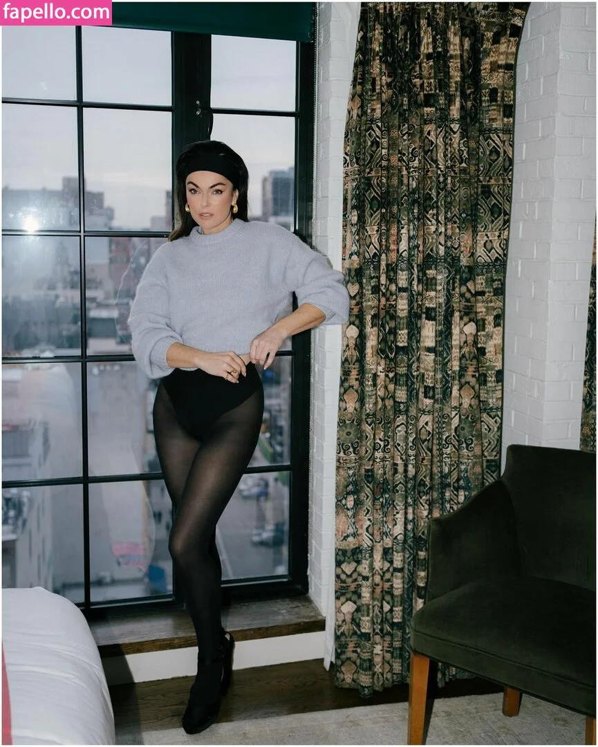 Serinda Swan / serindaswan Onlyfans Photo Gallery 