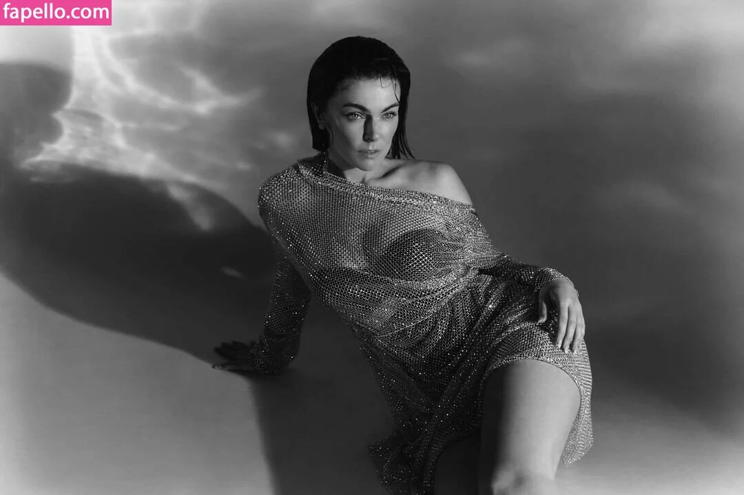 Serinda Swan / serindaswan Onlyfans Photo Gallery 