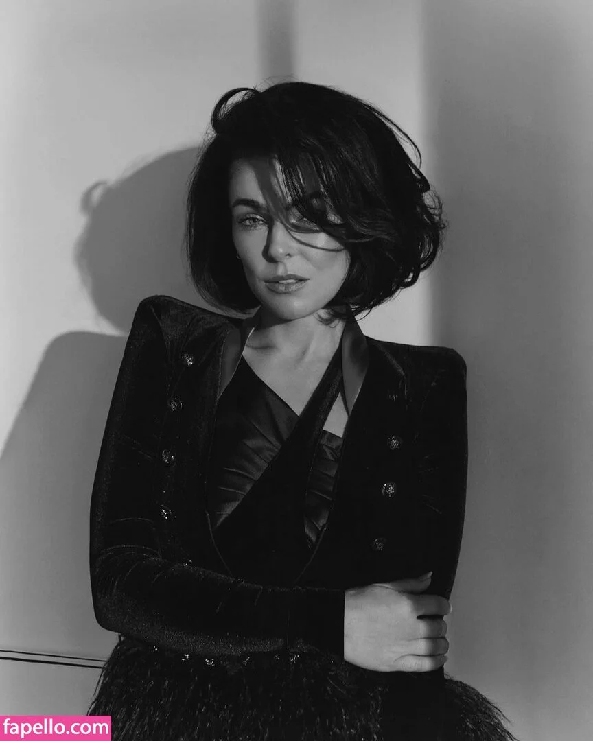 Serinda Swan / serindaswan Onlyfans Photo Gallery 