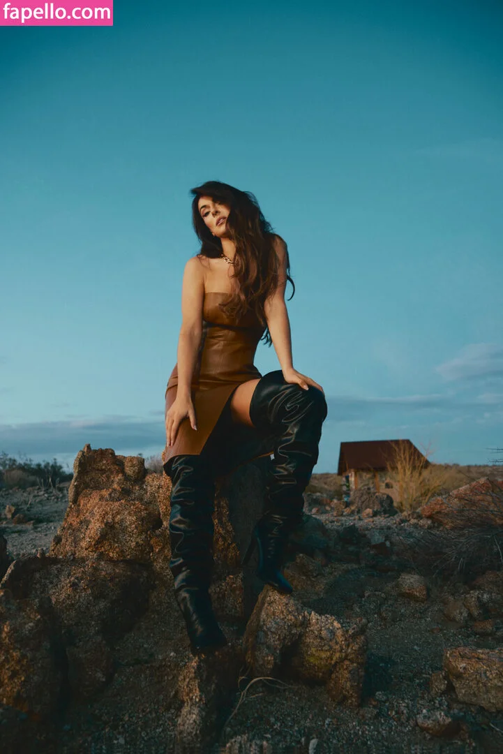 Serinda Swan / serindaswan Onlyfans Photo Gallery 