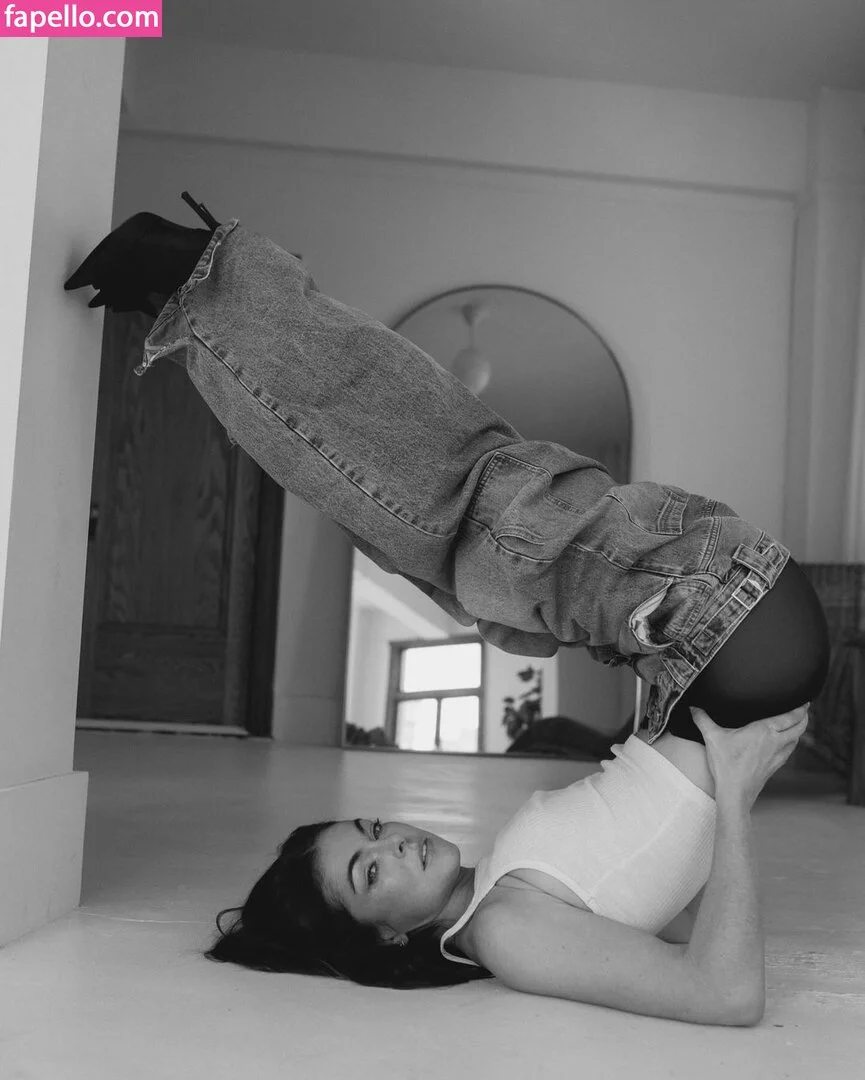 Serinda Swan / serindaswan Onlyfans Photo Gallery 