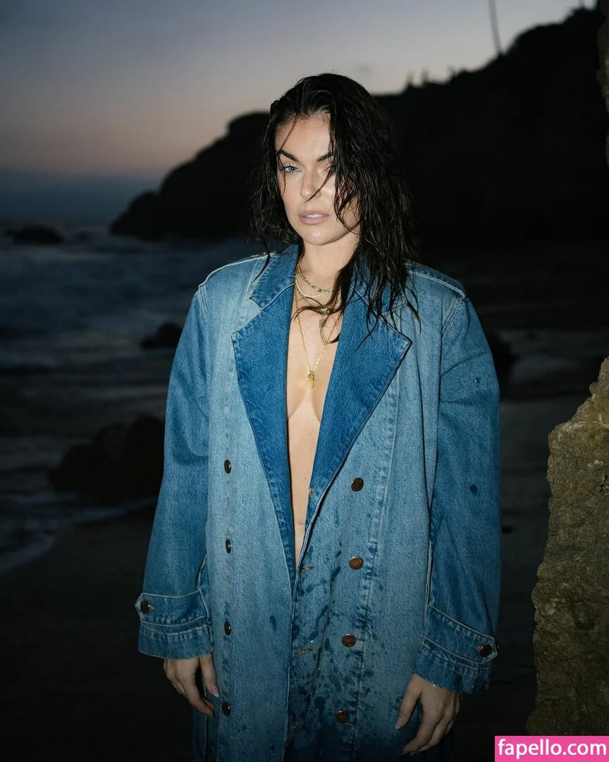 Serinda Swan / serindaswan Onlyfans Photo Gallery 