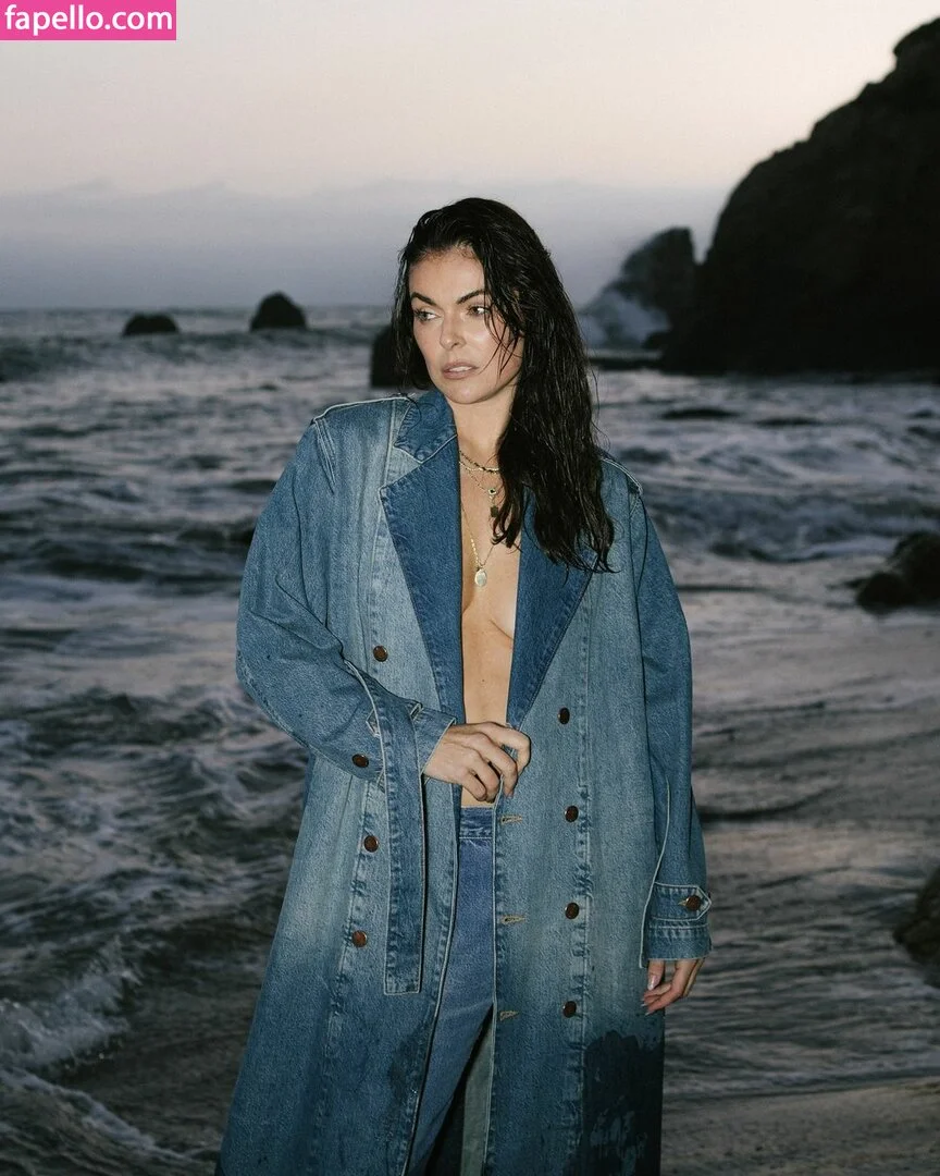 Serinda Swan / serindaswan Onlyfans Photo Gallery 