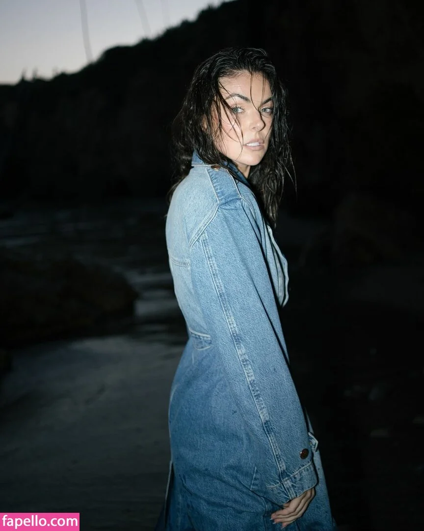 Serinda Swan / serindaswan Onlyfans Photo Gallery 