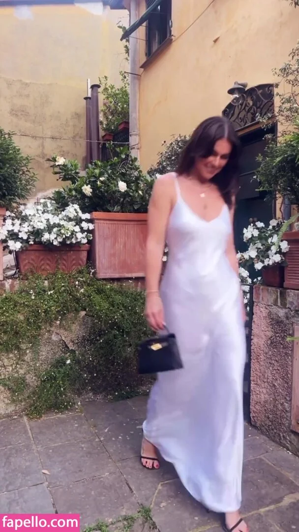 Serinda Swan / serindaswan Onlyfans Photo Gallery 