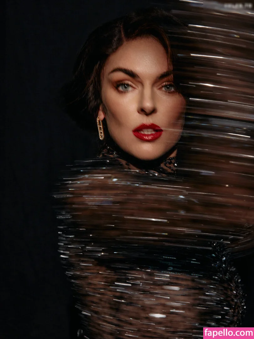 Serinda Swan / serindaswan Onlyfans Photo Gallery 