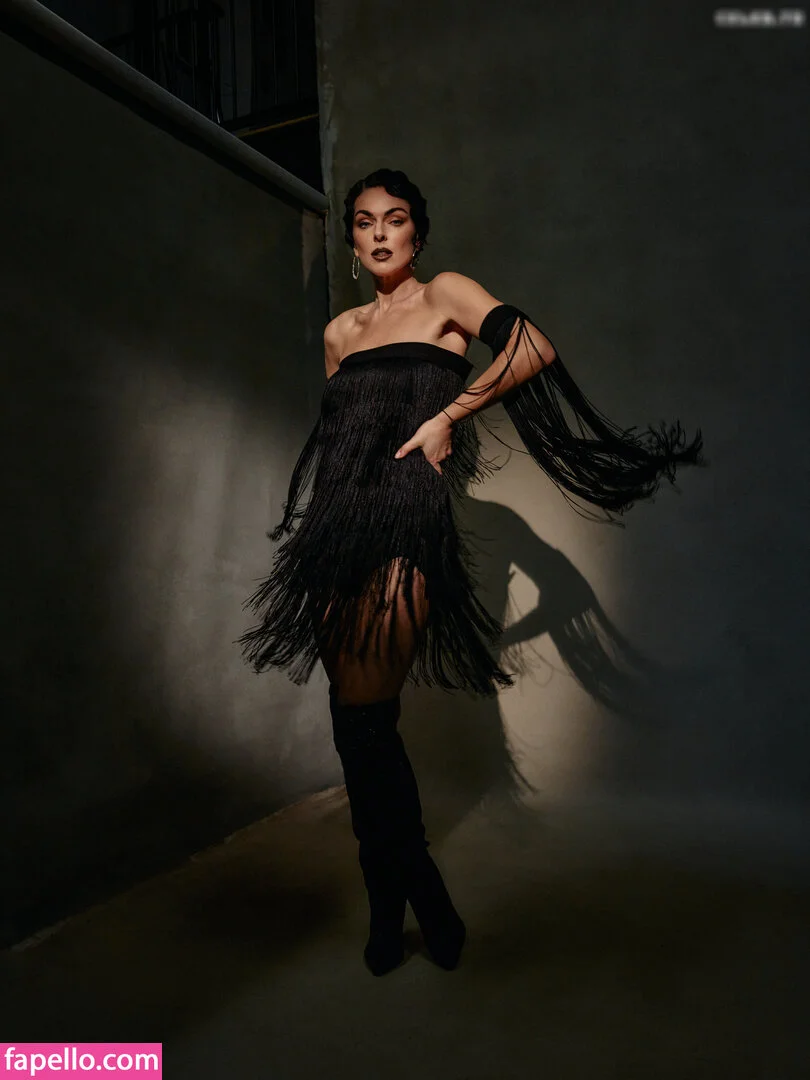 Serinda Swan / serindaswan Onlyfans Photo Gallery 