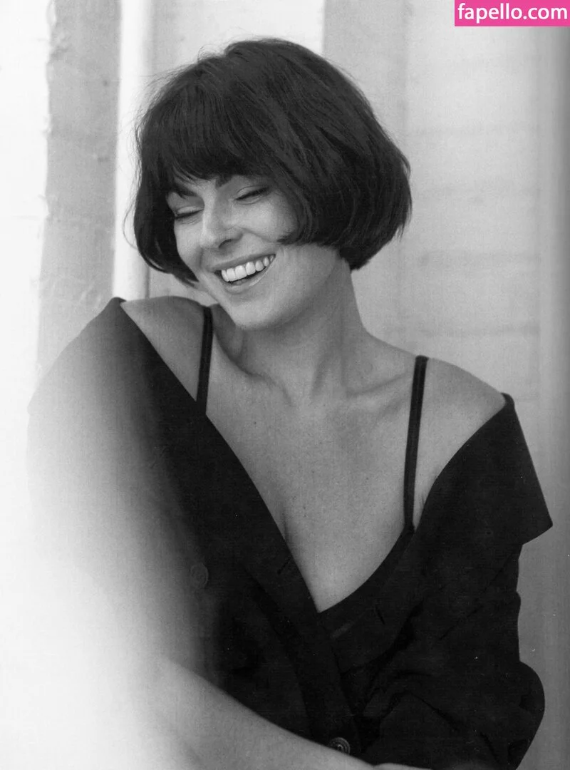 Serinda Swan / serindaswan Onlyfans Photo Gallery 