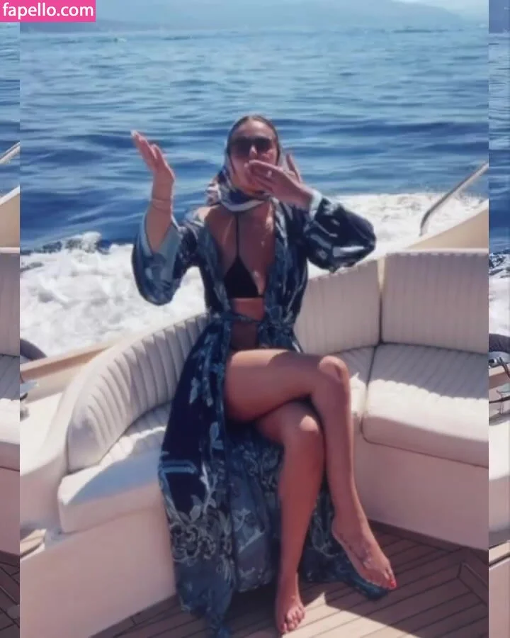 Serinda Swan / serindaswan Onlyfans Photo Gallery 