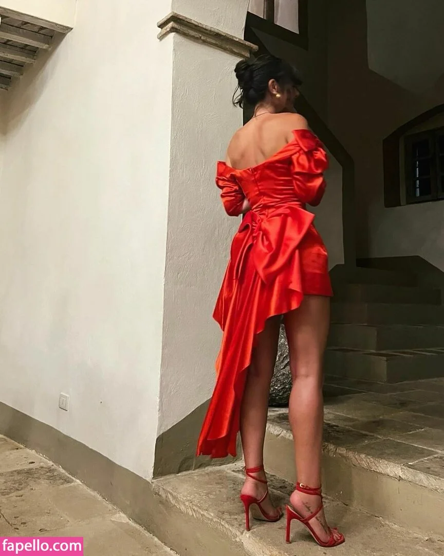 Serinda Swan / serindaswan Onlyfans Photo Gallery 