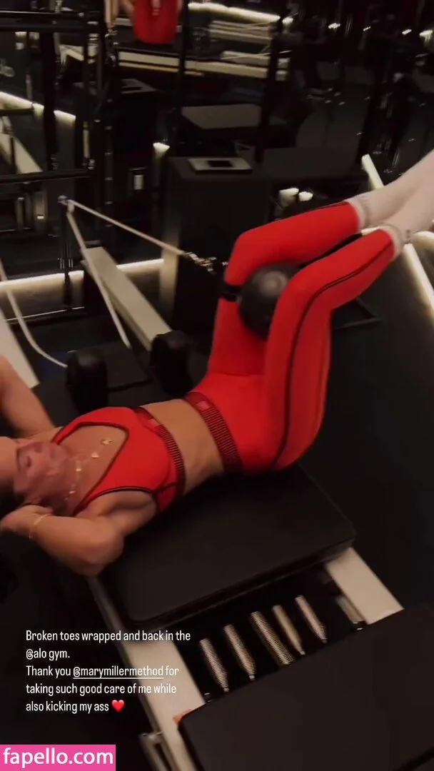 Serinda Swan / serindaswan Onlyfans Photo Gallery 