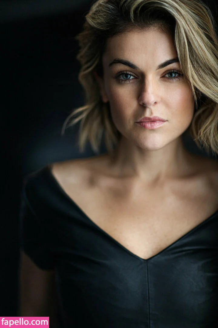 Serinda Swan / serindaswan Onlyfans Photo Gallery 