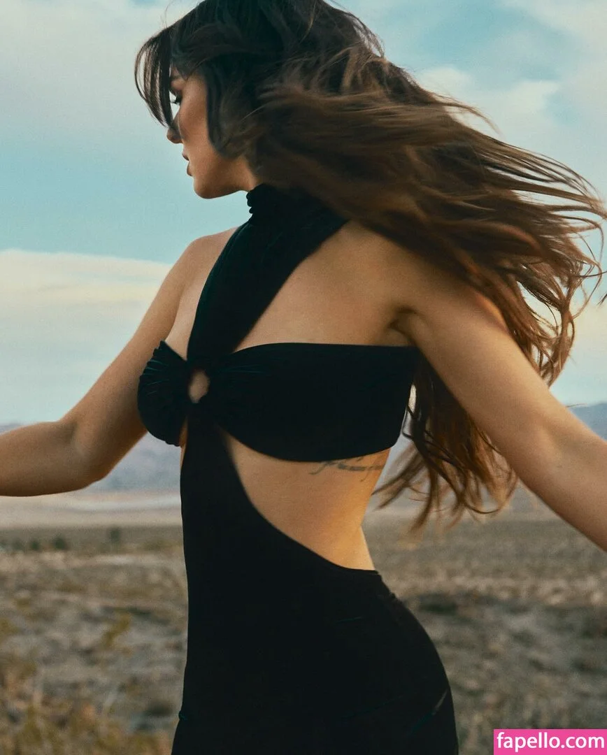 Serinda Swan / serindaswan Onlyfans Photo Gallery 