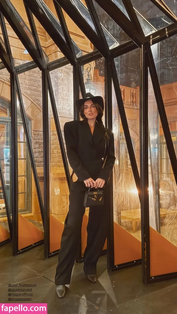 Serinda Swan / serindaswan Onlyfans Photo Gallery 