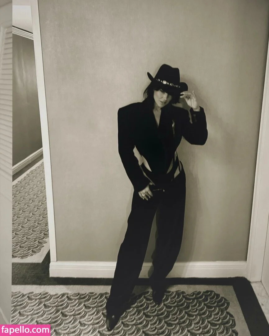 Serinda Swan / serindaswan Onlyfans Photo Gallery 