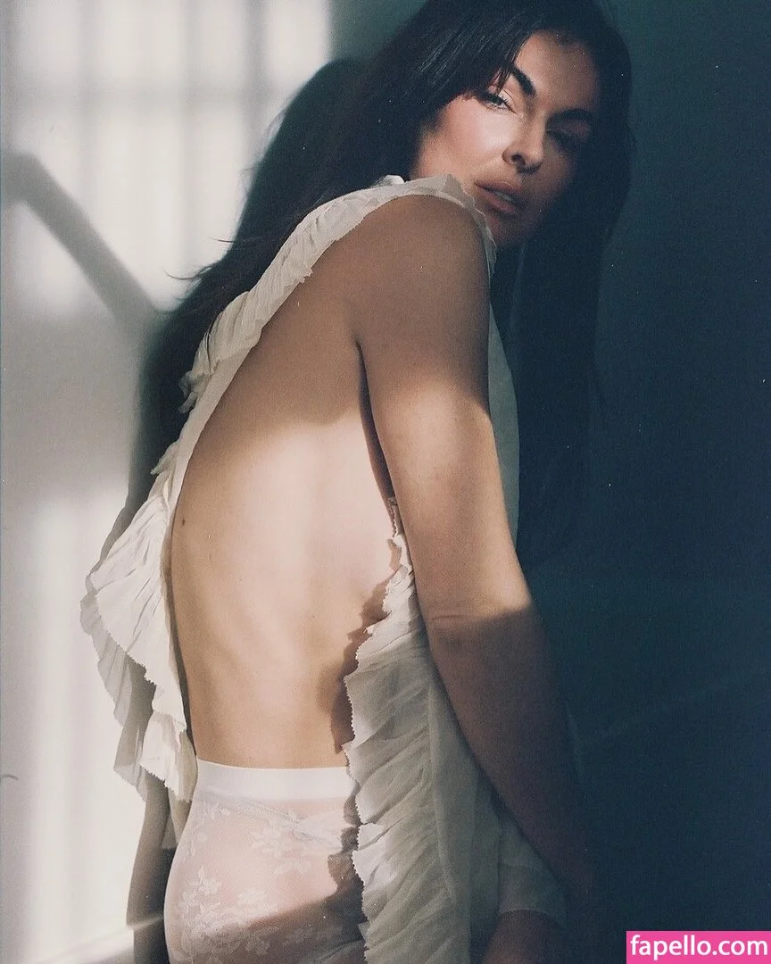 Serinda Swan / serindaswan Onlyfans Photo Gallery 