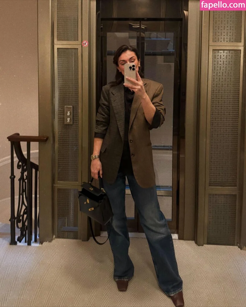 Serinda Swan / serindaswan Onlyfans Photo Gallery 