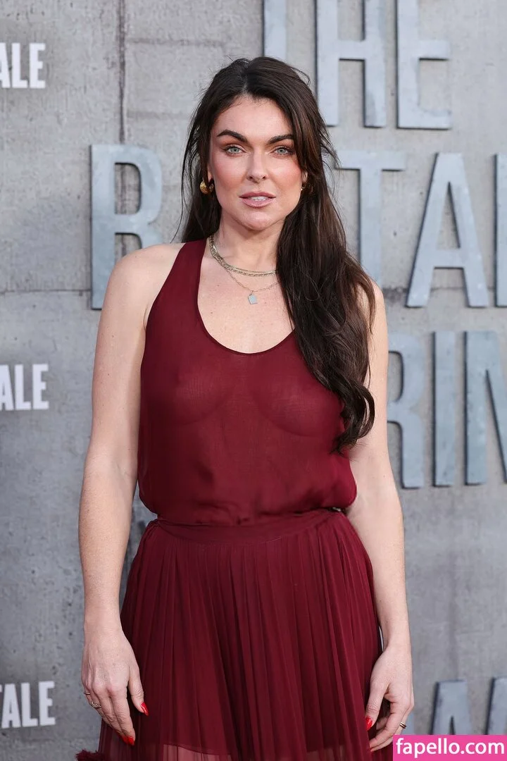 Serinda Swan / serindaswan Onlyfans Photo Gallery 