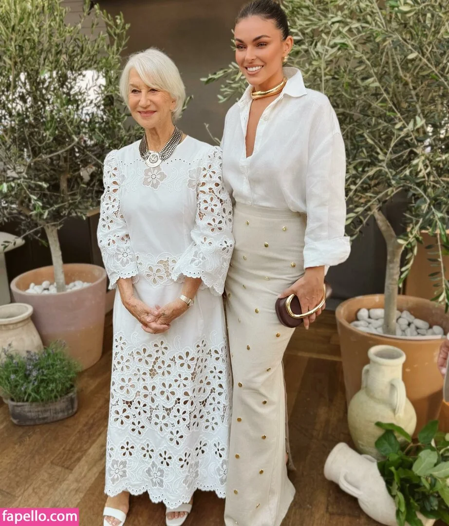 Serinda Swan / serindaswan Onlyfans Photo Gallery 