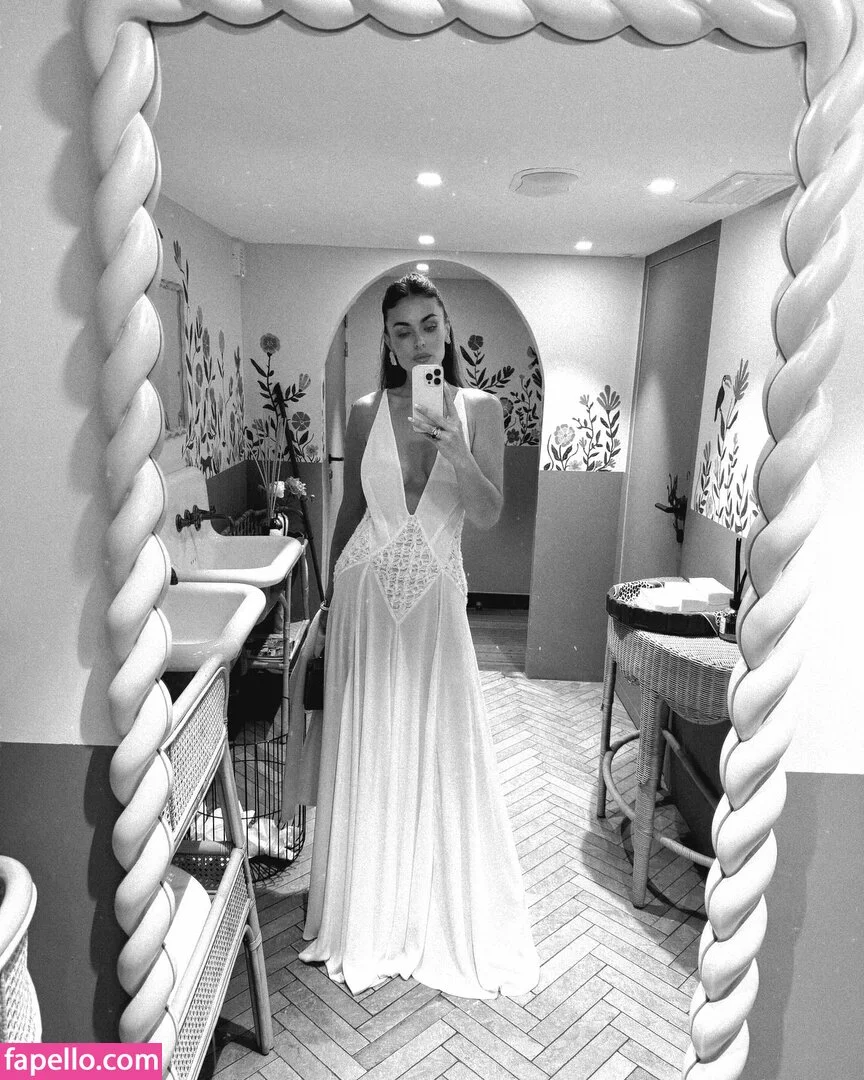 Serinda Swan / serindaswan Onlyfans Photo Gallery 