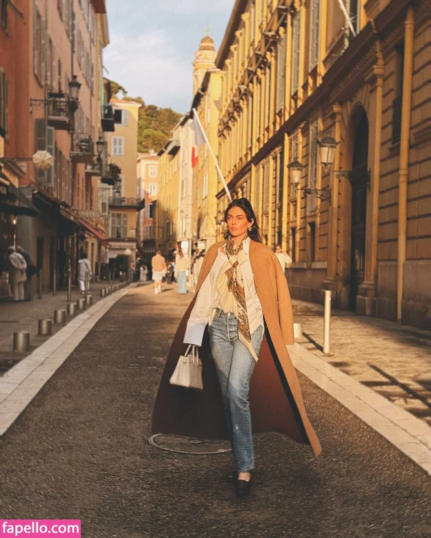 Serinda Swan / serindaswan Onlyfans Photo Gallery 