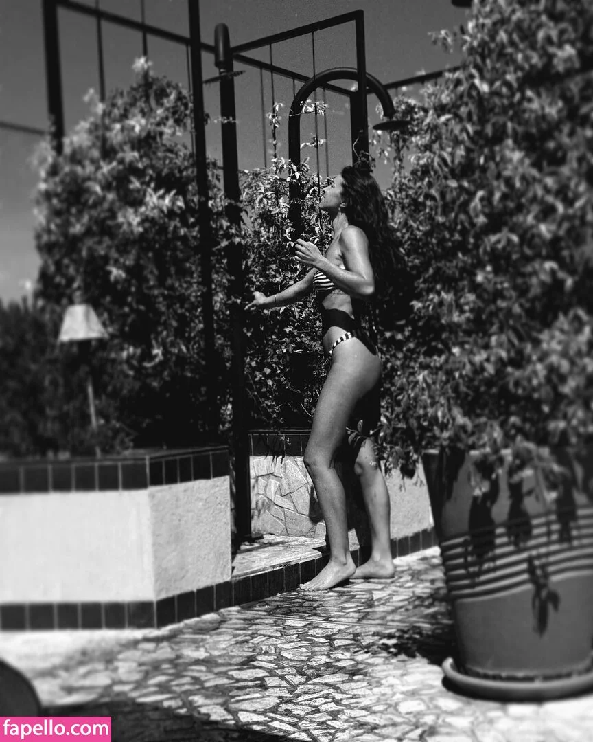 Serinda Swan / serindaswan Onlyfans Photo Gallery 