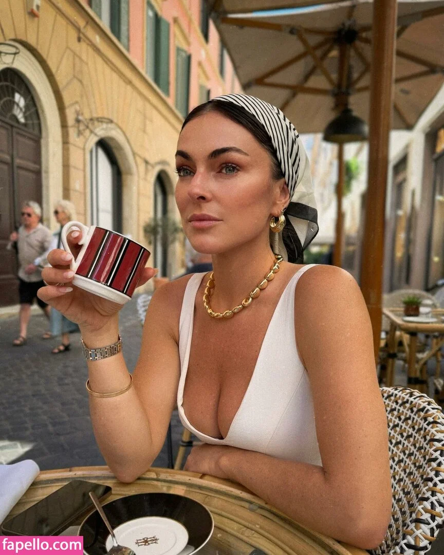 Serinda Swan / serindaswan Onlyfans Photo Gallery 