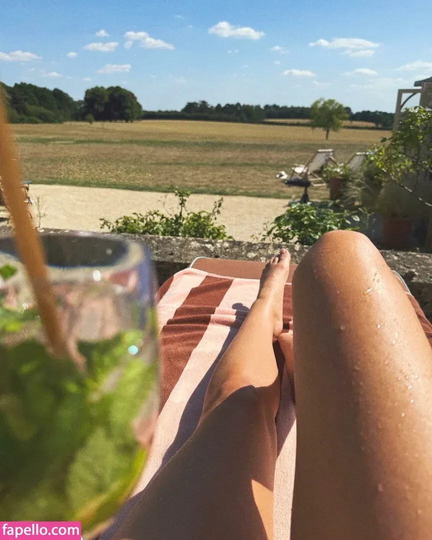 Serinda Swan / serindaswan Onlyfans Photo Gallery 