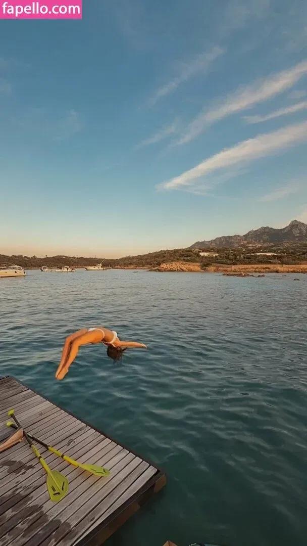 Serinda Swan / serindaswan Onlyfans Photo Gallery 