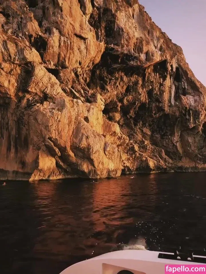 Serinda Swan / serindaswan Onlyfans Photo Gallery 