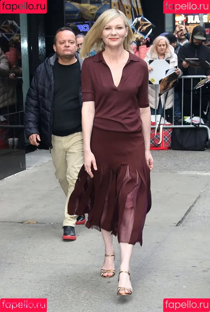 Kirsten Dunst / kirstendunst Onlyfans Photo Gallery 
