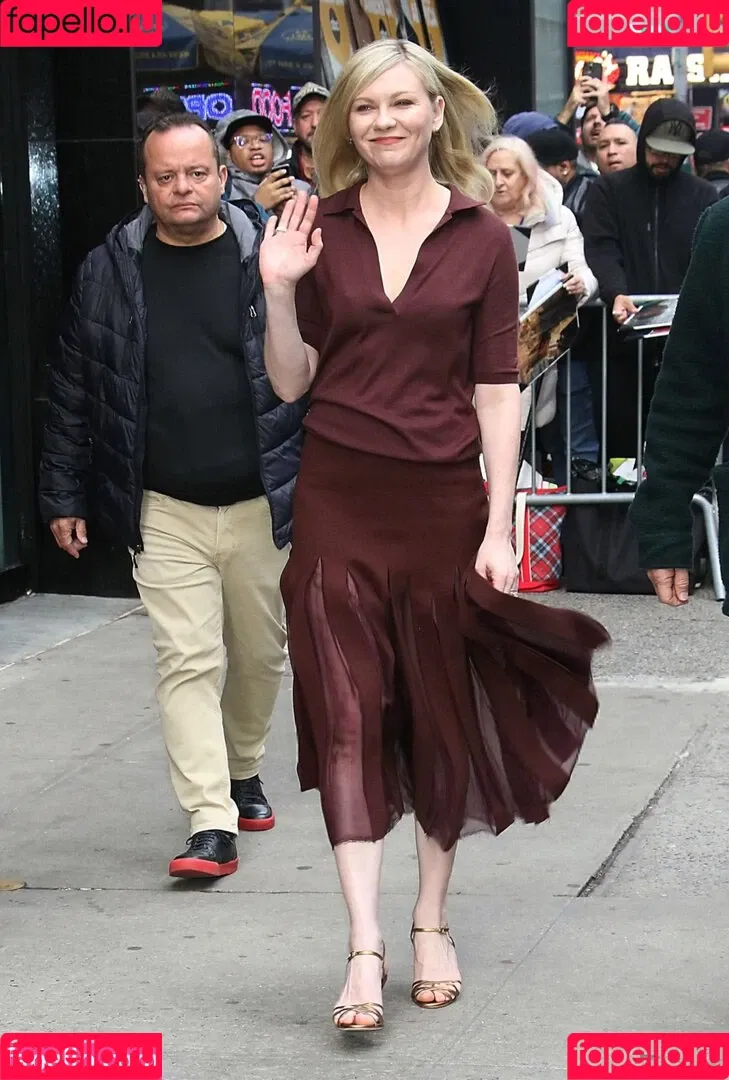 Kirsten Dunst / kirstendunst Onlyfans Photo Gallery 