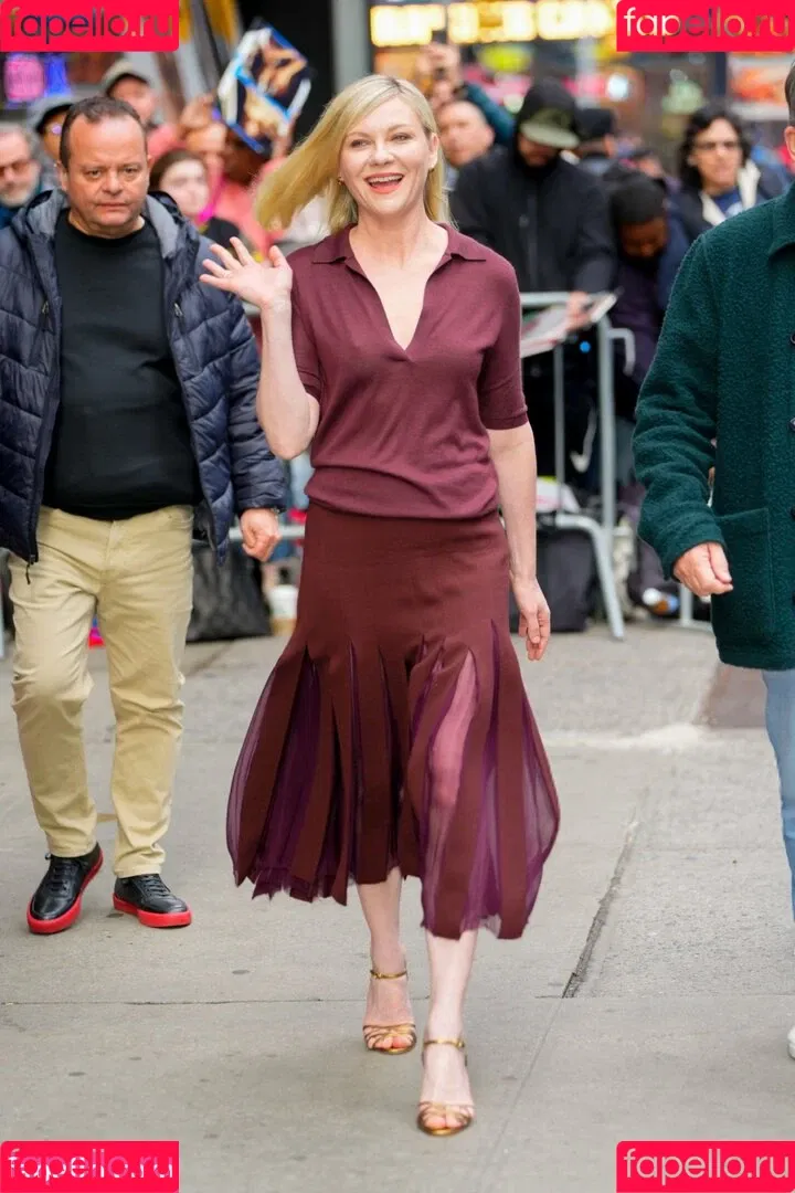 Kirsten Dunst / kirstendunst Onlyfans Photo Gallery 