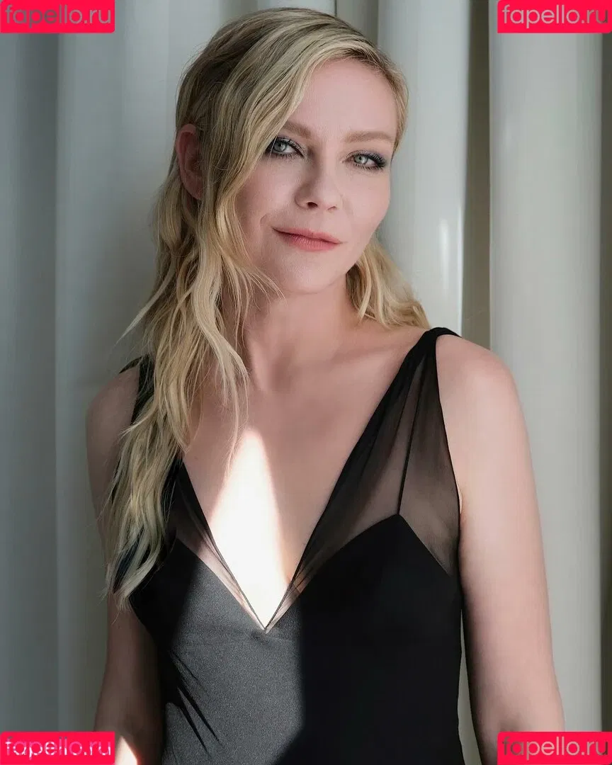 Kirsten Dunst / kirstendunst Onlyfans Photo Gallery 