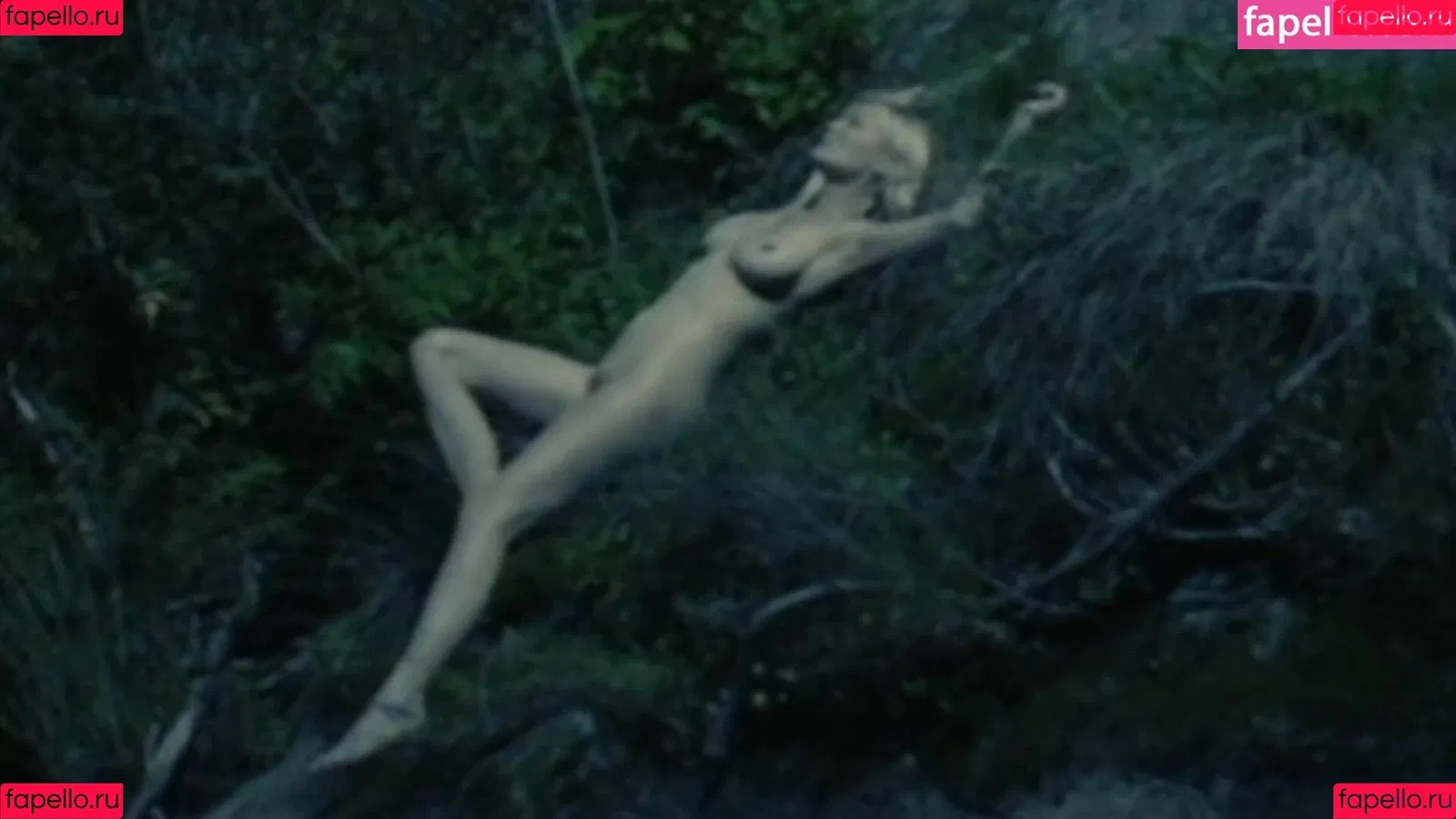 Kirsten Dunst / kirstendunst Onlyfans Photo Gallery 